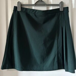 Rachel Green Mini A-Line Pleated Skirt. 19” length